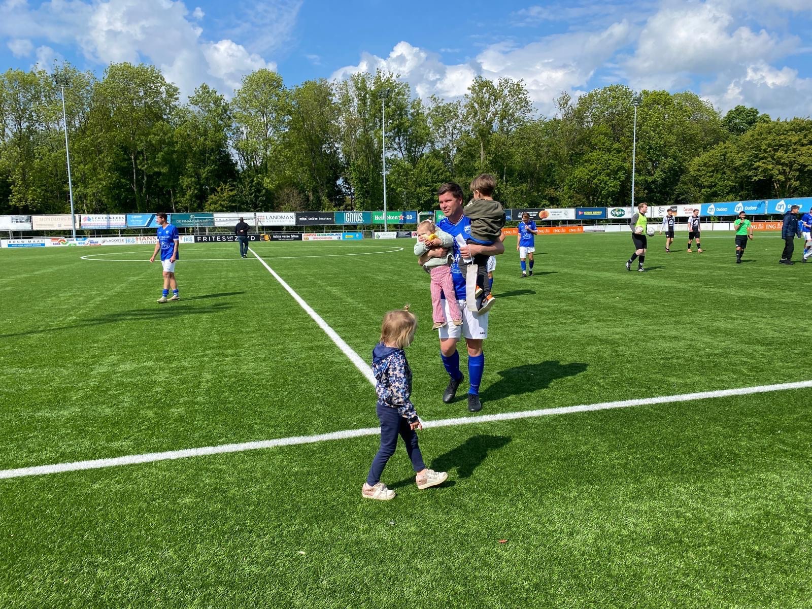 Blauw-Wit verliest laatste competitiewedstrijd in allerlaatste seconde