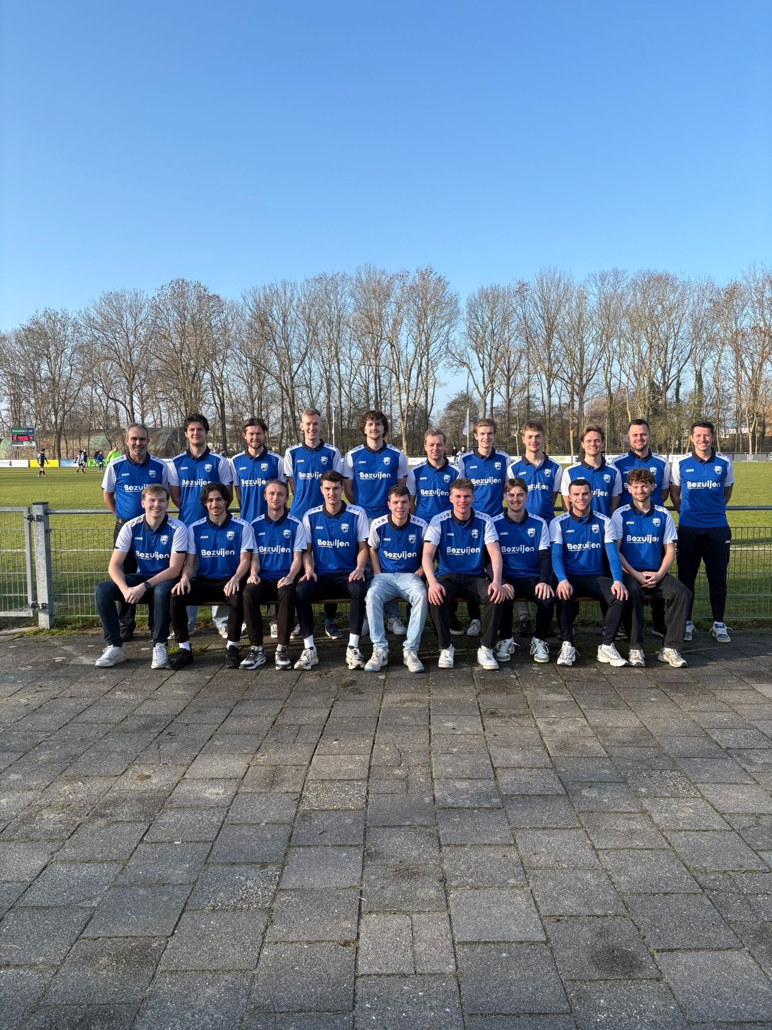 Nieuwe polo's voor Blauw-Wit 2