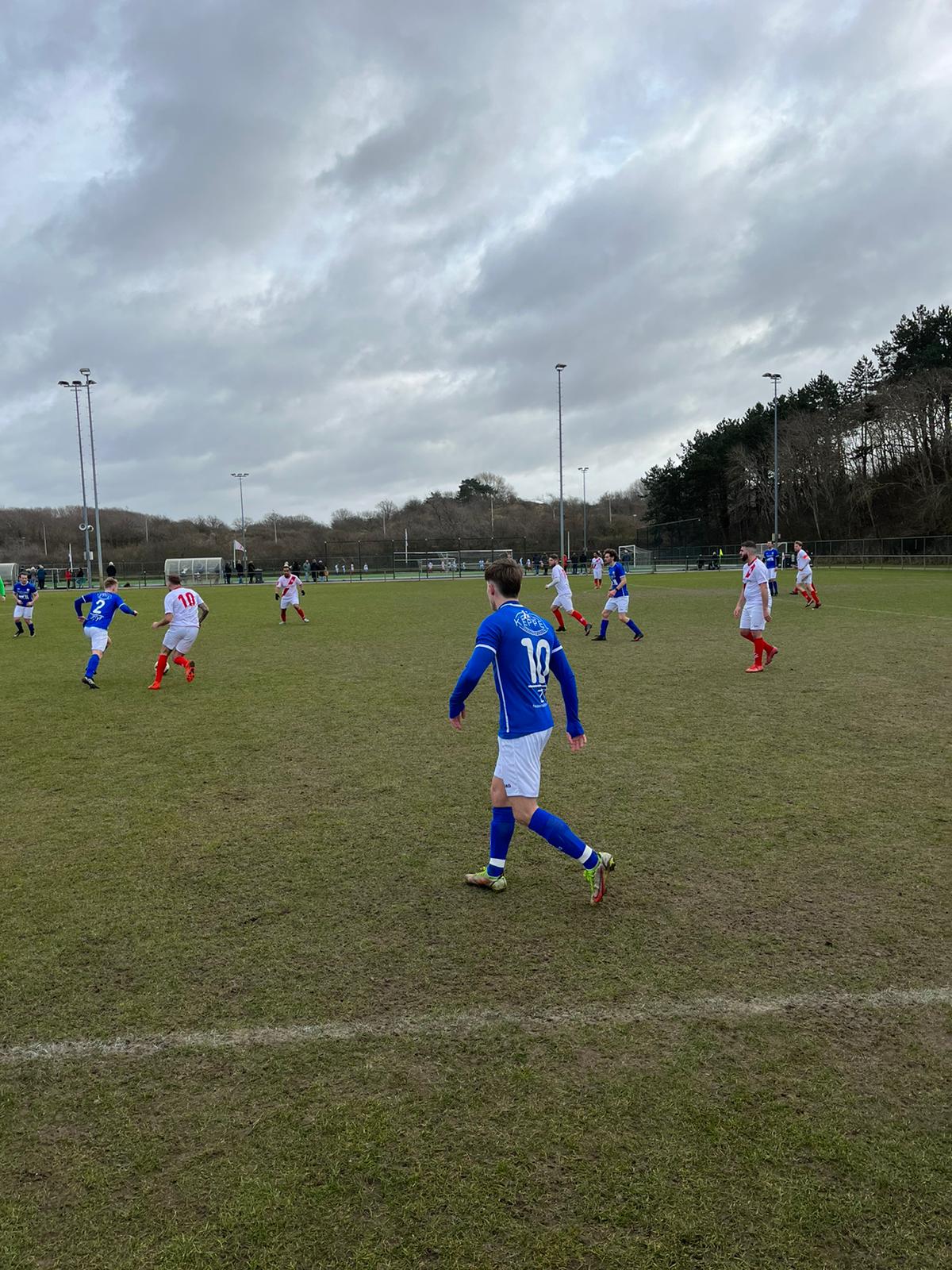 CVV Blauw-Wit (W) 1 verslaat SVIJ 1